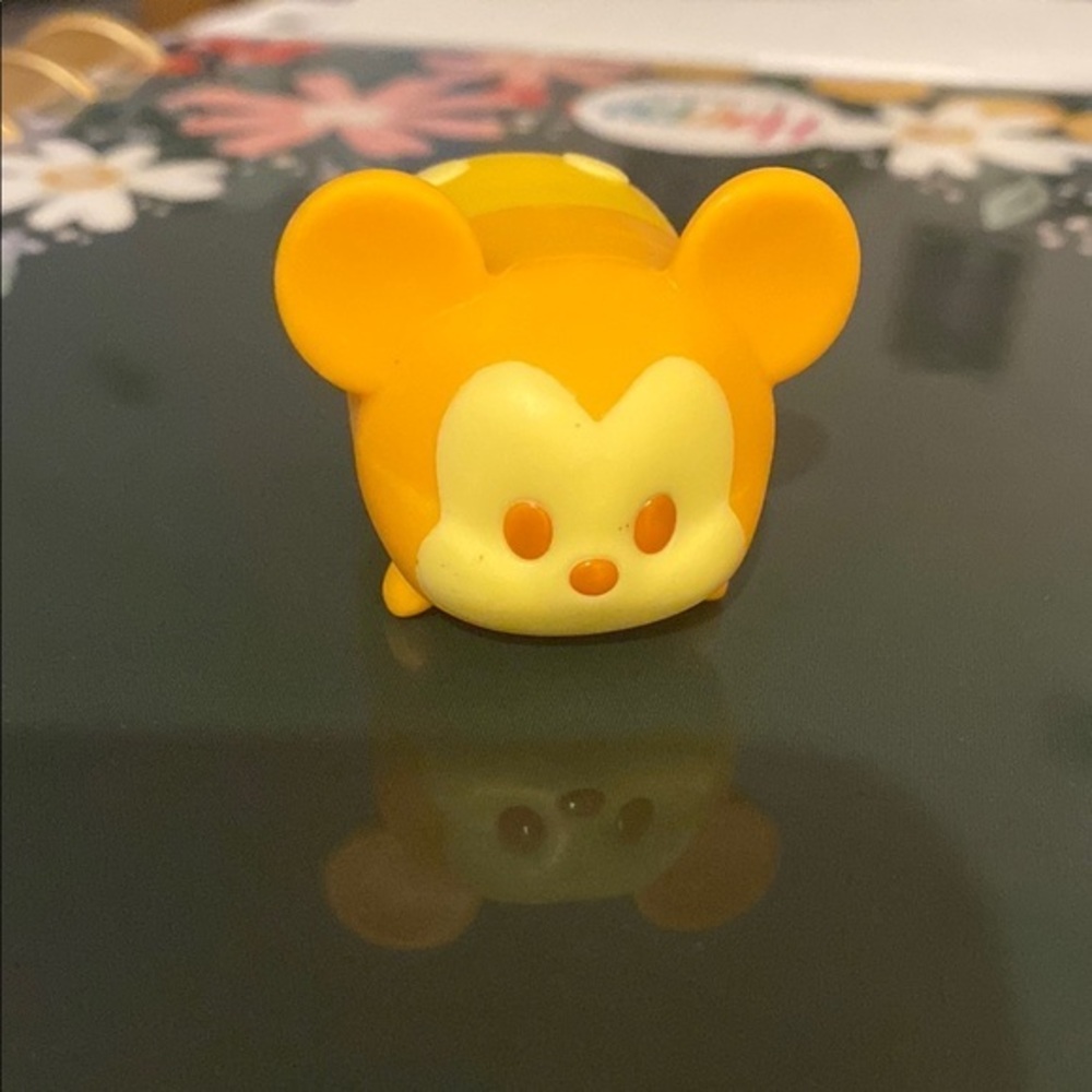 Disney Tsum Tsum Color Pop Mickey Mouse, Yellow and Orange, 1 3/4” vinyl figure